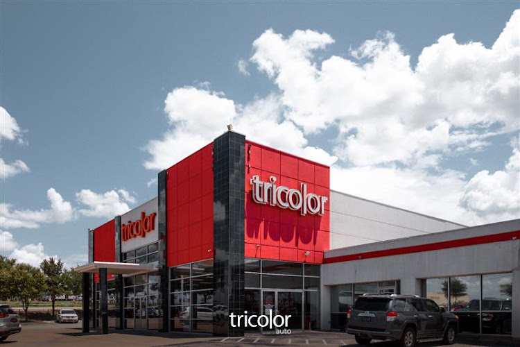Tricolor Auto & Ganas Ya Service Center - Dallas