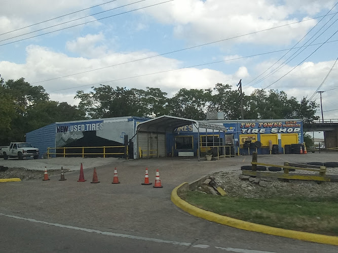 Two Towns Tire Shop