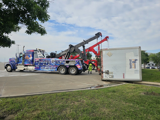 Denny's Towing