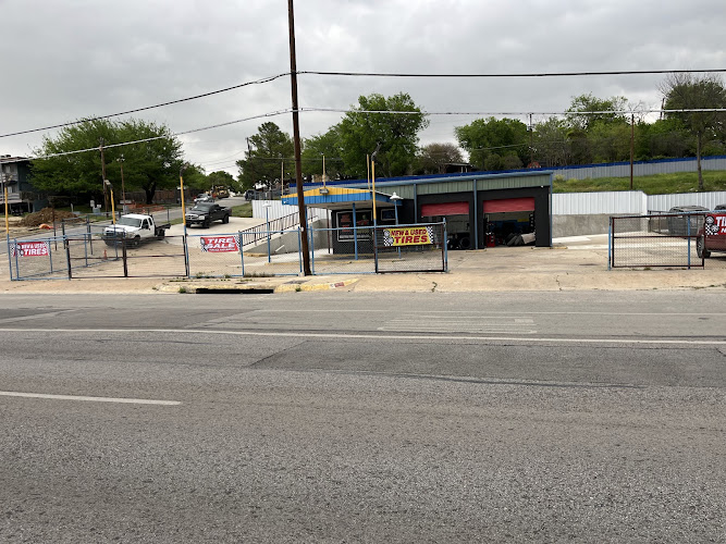 La Llantera Tire Shop