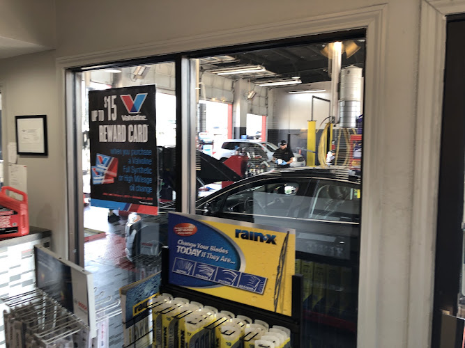 Kwik Kar Camp Bowie West