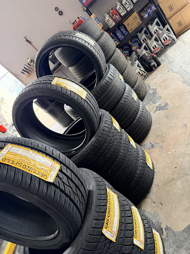 Romans tire & auto