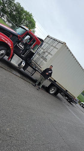 G Towing & Wrecker Service