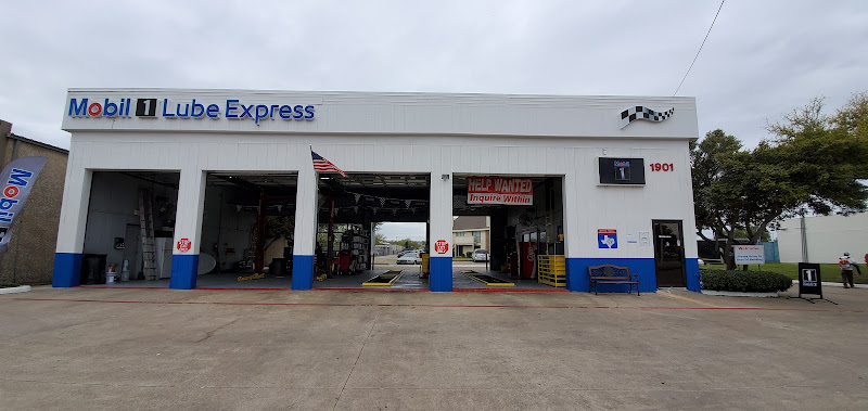 Mobil 1 Lube Express