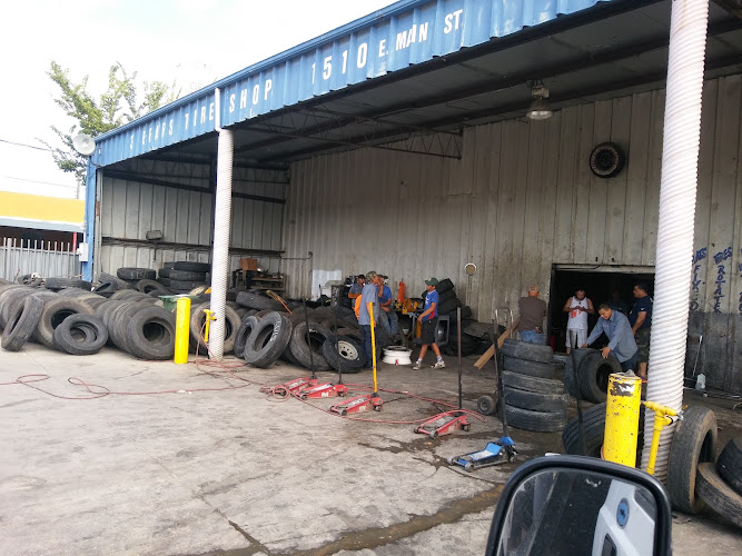 3 Bears Tire Shop