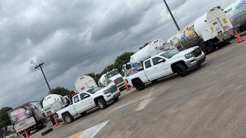 BULLS TIRE SERVICE (24/7 MOBILE TIRE SERVICE)