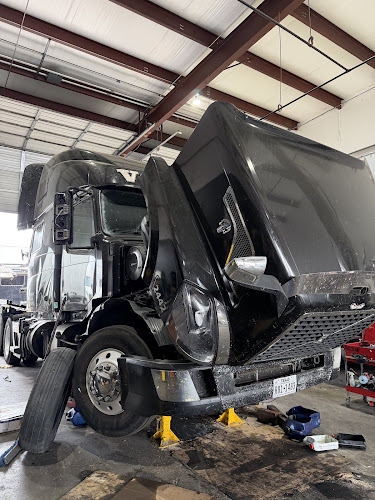 Zoom Truck and Trailer Repair
