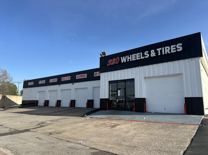 380 Wheels & Tires