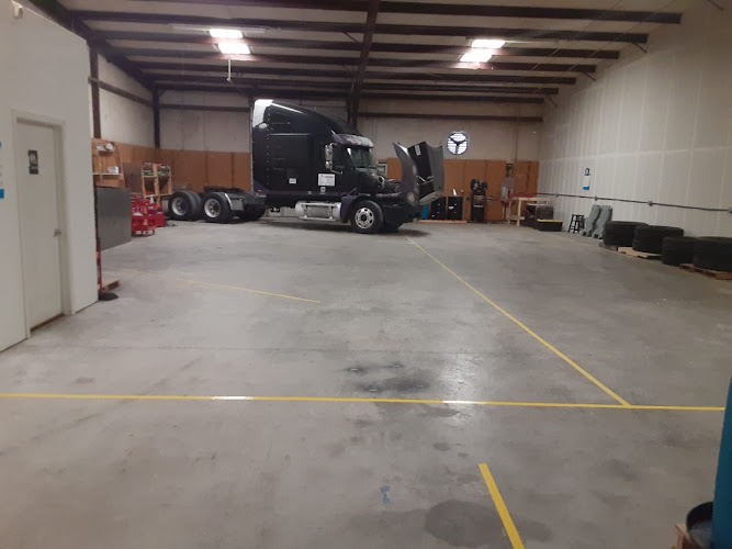 Gattz LLC. Auto& Semi Truck Shop