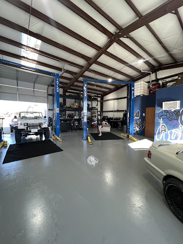 Guardian’s Garage (Gauthier’s Automotive company)