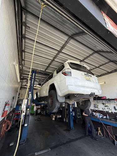 Tires Hub Auto Tech LLC