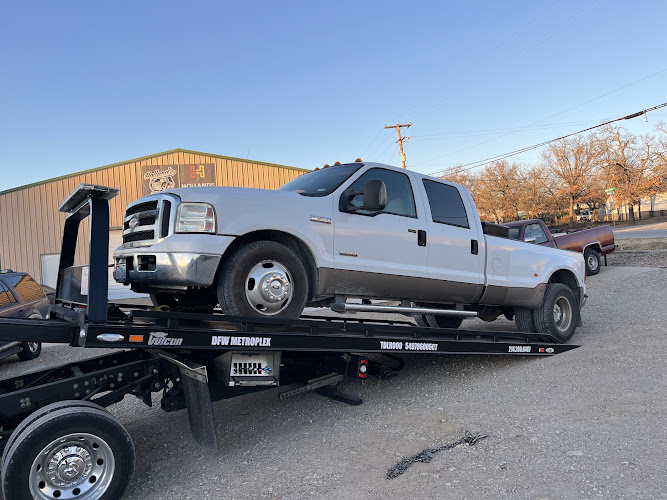 Ryan's Towing