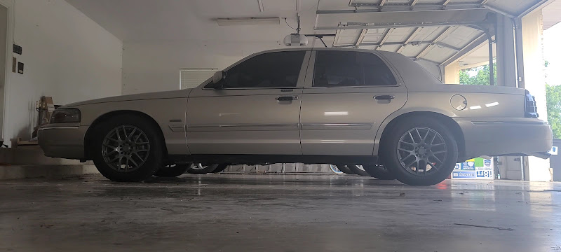 Fred's Muffler & Automotive