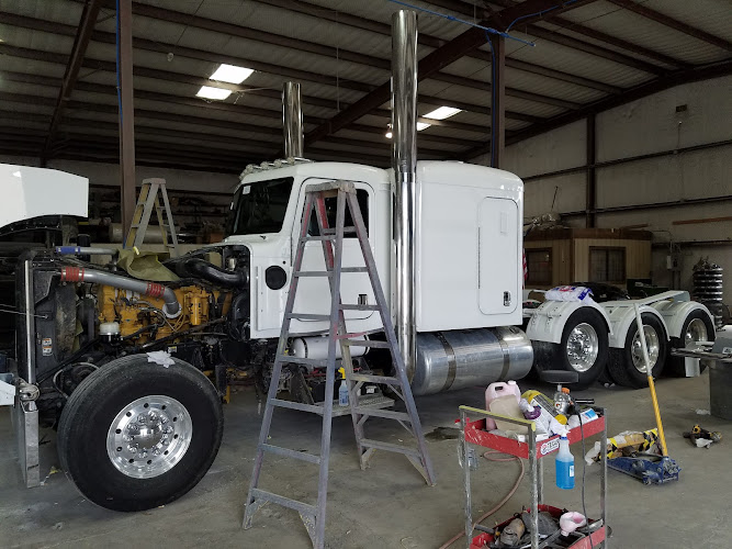RPM TRUCK & CUSTOMS LLC