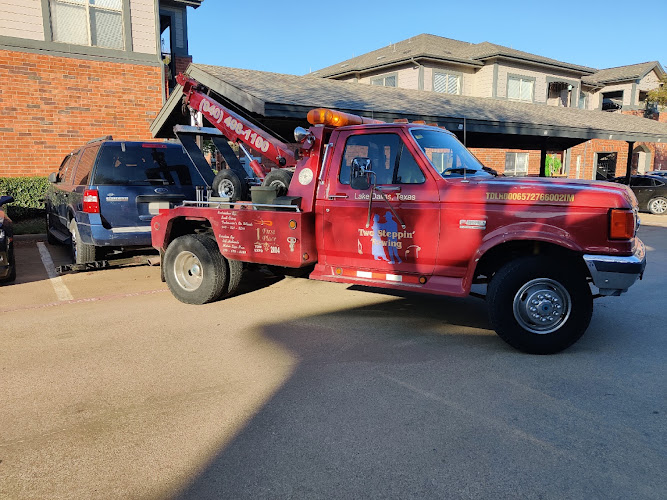Two Steppin' Towing