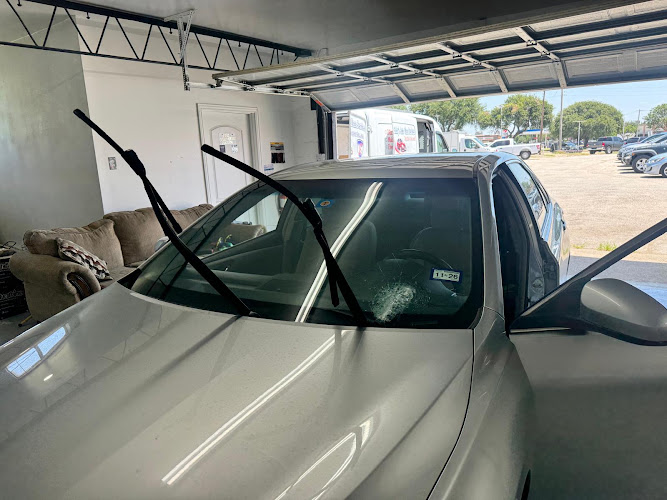 Eddy's Auto Glass Service