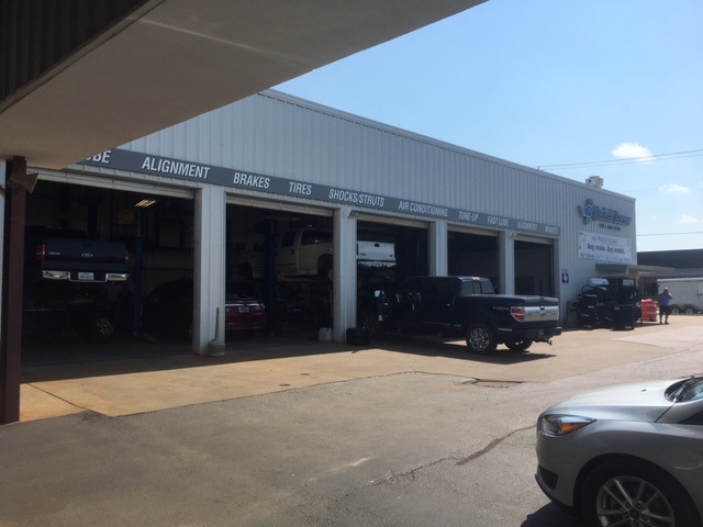 Quick Lane at Tri-County Ford