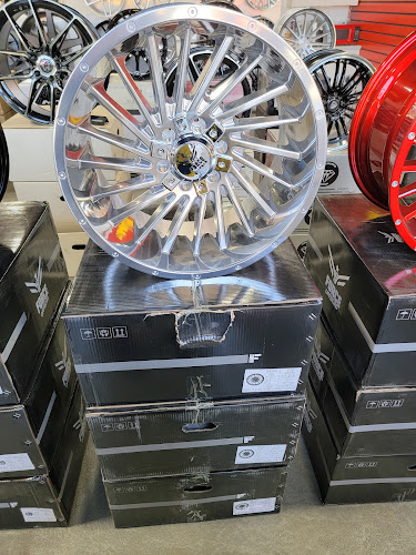 WHEEL HUB- RIMS/TIRES/WRAP/TINT KUSTOM SHOP