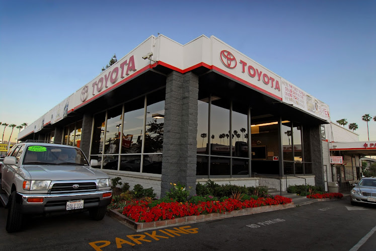 Toyota of Hollywood