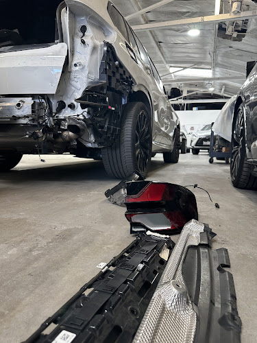 West LA Auto Body Shop