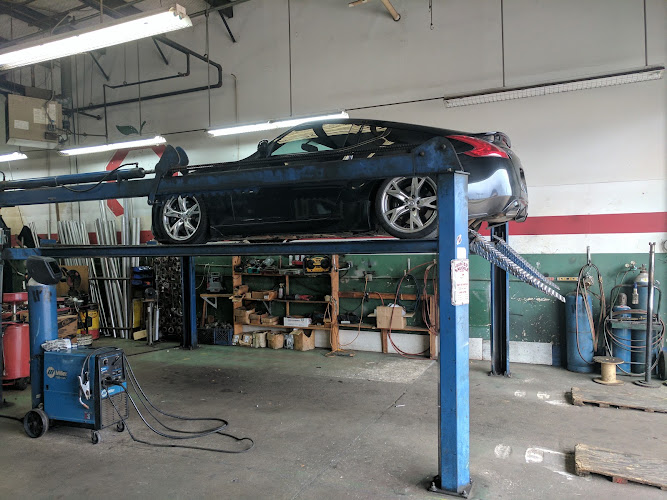 C J's Muffler & Brake