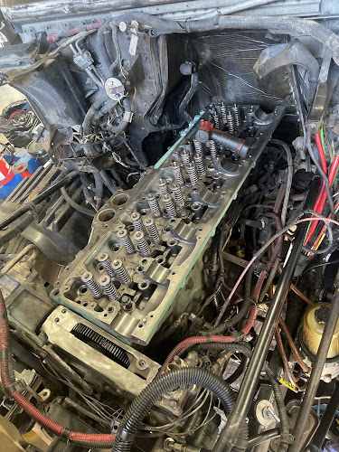Daniel,s Diesel truck repair