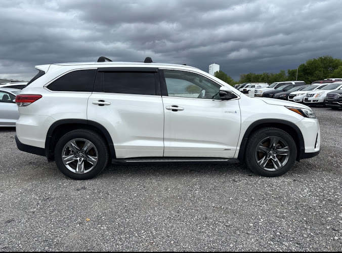 H6 Auto Group