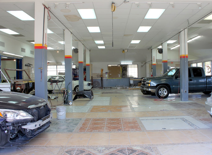 Speedy Collision Experts