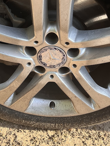 380 Tire Shop- Gomera Princeton