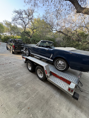 Troy's Classic Car Garage