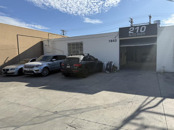 210 Auto Body