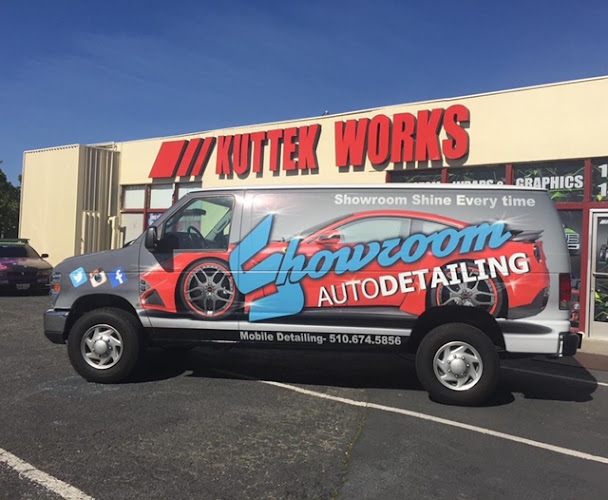 Kuttek Signs & Wraps