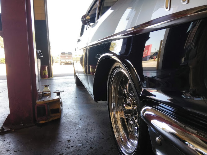 Pep Boys Auto Service & Tires