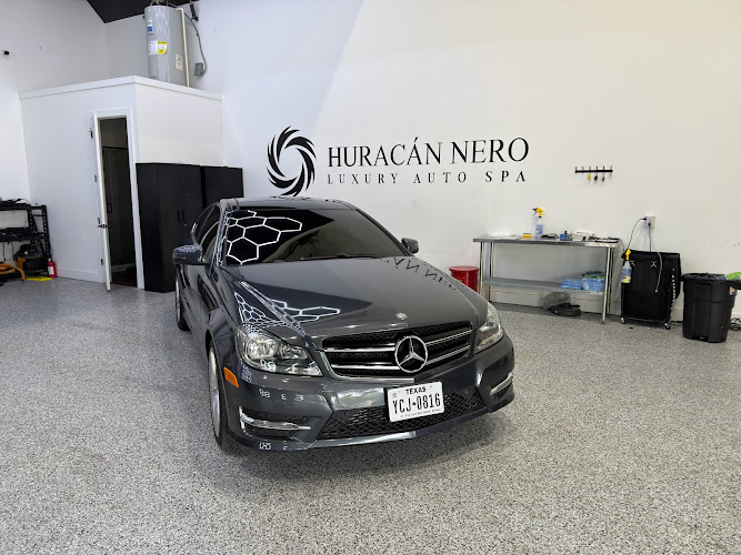 Huracán Nero Roanoke