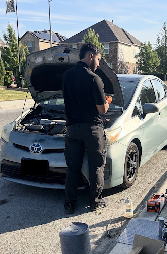 Hometown Hybrids- Dallas Hybrid Vehicle Mobile Mechanic