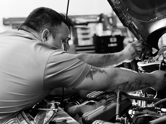 J & E Auto Repair
