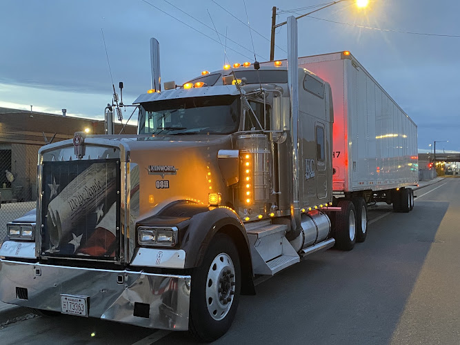 2 Guy's Truck and Trailer Repair LLC