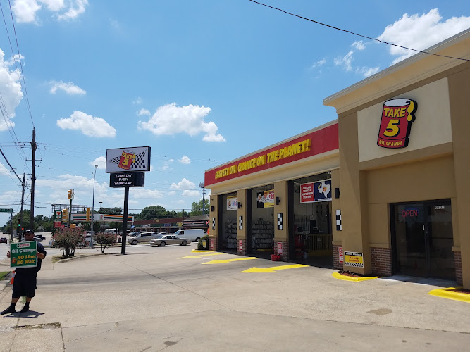 Take 5 Oil Change