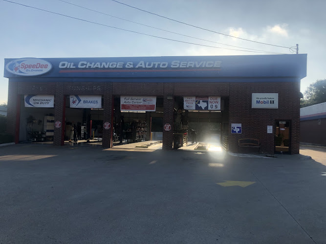 SpeeDee Oil Change & Auto Service