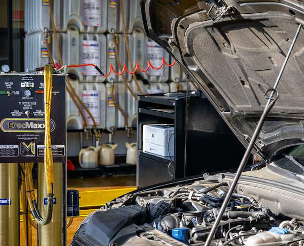 Take 5 Oil Change
