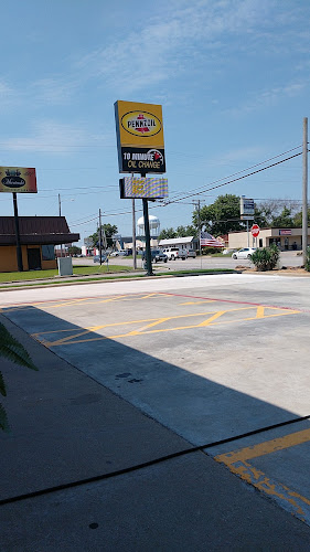E Z Oil Change & Lube Inc