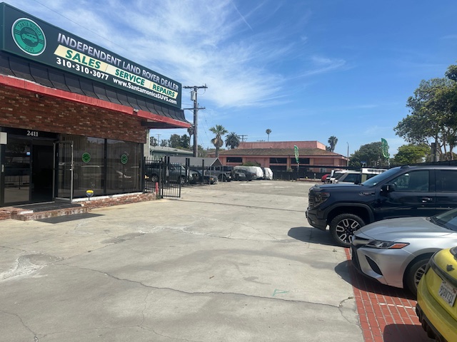 Santa Monica Rover Specialist