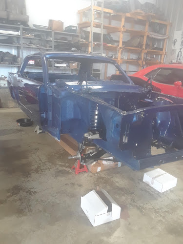 Smitty's Classics And Cars