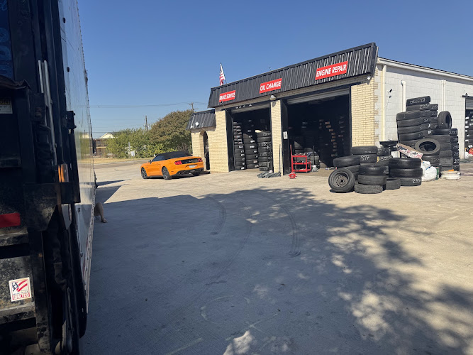 Cristo vive tire shop