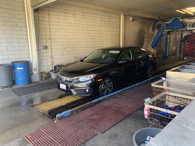 Lincoln Car Wash & Detail