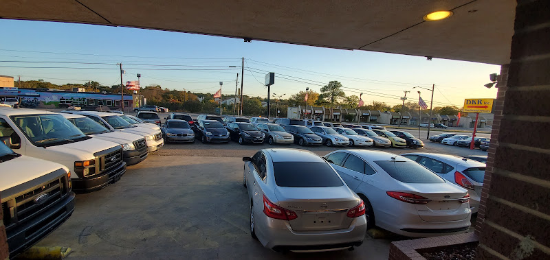 Mac Motors