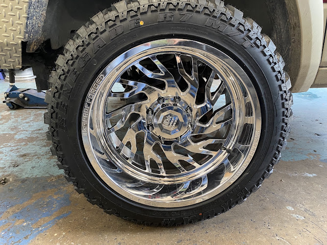 Ricky's Tires & Wheels