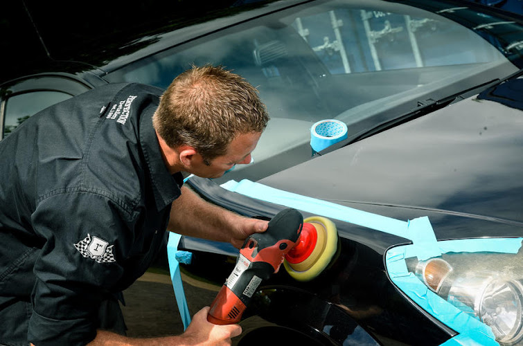 Young’s Auto Detail