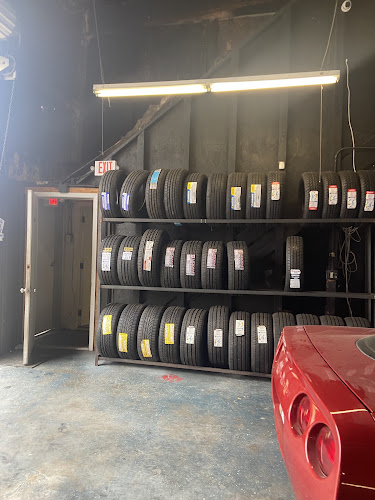 Aliner Tire Shop