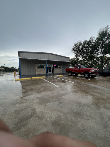 Spruce St. automotive